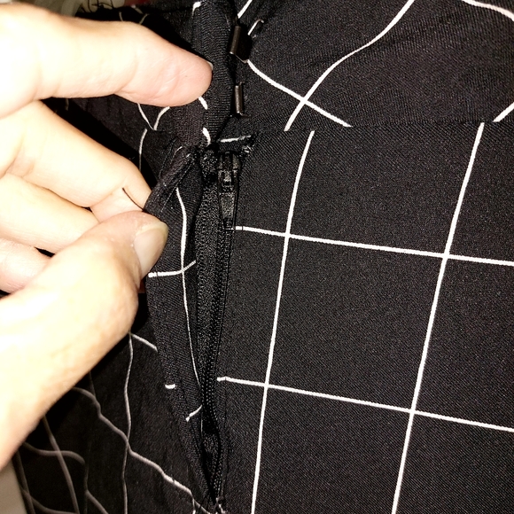 FINAL BLOW OUT! Womens Zac & Rachel grid pants - Picture 7 of 9